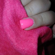 خدمات کاشت ناخن