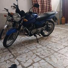 پالس 180باجاج