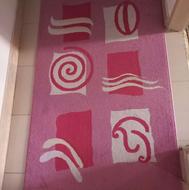 قالیچه یک و نیم متری کم استفاده شده بدون هیچ پارگی و زدگی