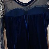 یکسری لباس فروشی