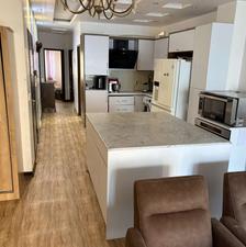 فروش آپارتمان 98 متر در شریعتی