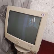 نیازمند مانیتور قدیمی