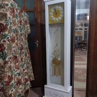 ساعت ایستاده