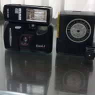 دوربین و 2 عدد فلاش ژاپنی