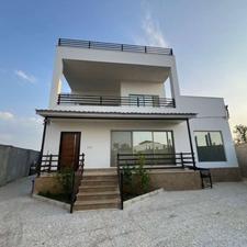 فروش ویلا 450 متر بنا 400مترزمین چند قدمی دریا