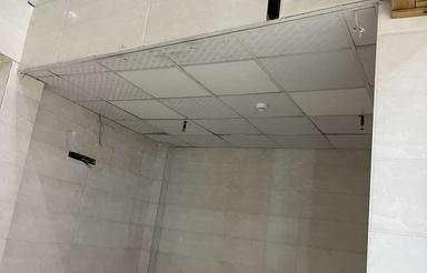 22 متر در شلوغترین محل 100 متر به چهارراه نادری