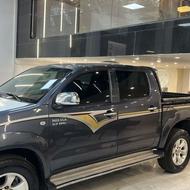 تویوتا هایلوکس دوکابین دنده ای مدل 2010