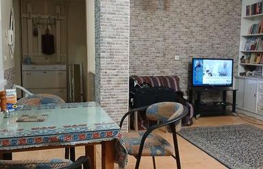 آپارتمان یک خوابه طبقه همکف بازسازی شده