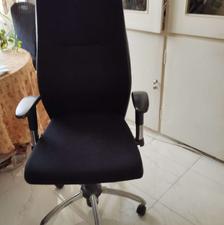 صندلی مدیریتی چرخدار وجکدار با با پشتیبانی کمر