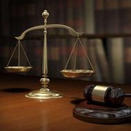 وکیل با مشاوره حقوقی