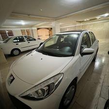 پژو 207 پاناروما دنده ای مدل 1402