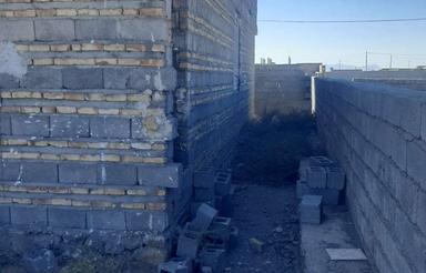 زیربناساختمان144متر5000متراژ زمینهست