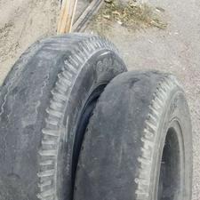 یک جفت تایر نیسان