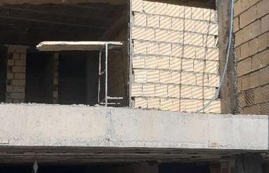 سه طبقه نیمه ساخت تیغه ها کامل کشیده شده