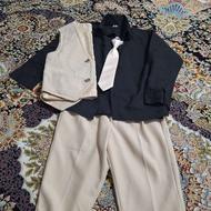 جلیقه پیراهن شلوار کرووات فقط یکبار پوشیده