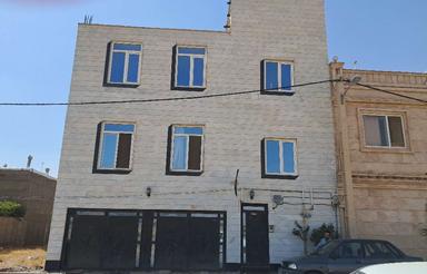 فروش ساختمان دو طبقه درشهرک گلدشت بلوار مروارید