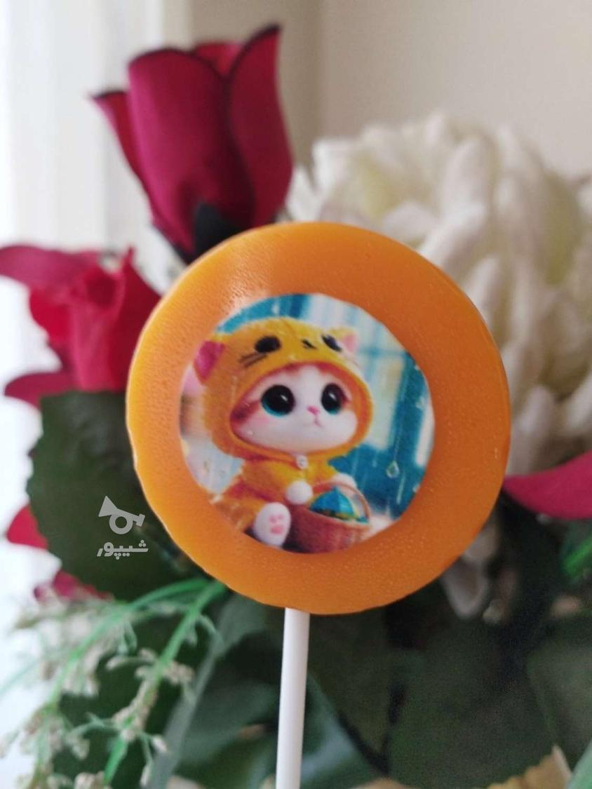 آب نبات ها با چاپ خوراکی در طرح،رنگ، طعم مختلف برای جشن بوفه