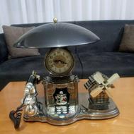 تلفن سلطنتی ساعت دار چراغ خواب دار