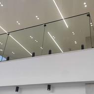 کارگر فنی مونتاژ کار نرده