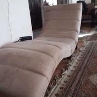 صندلی راحتی یا مبل راحتی