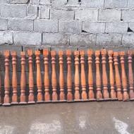 نرده چوبی فوقالعاده سالم و خوش رنگ