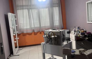 اجاره اتاق 21 متری درسالن زیبایی