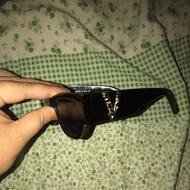 عینک آفتابی سبک