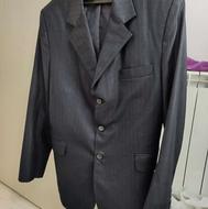 کت سایز 46 سورمه ای و کت و شلوار سایز 48 طوسی در حد نو