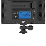 فلت نور ال ای دی دوربین