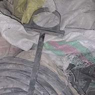 مقداری بست لوله درسایزهای مختلف