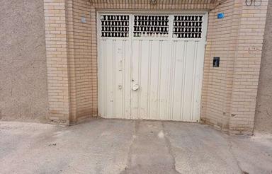 فروش یکباب منزل مسکونی قدیمی واقع در تودشک چو