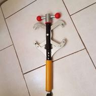 قفل پدال مدل خرچنگی