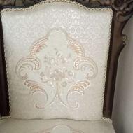 مبلمان سلطنتی ومیزنهارخوری