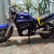 سوزوکی اینازوما 750gsx