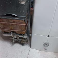 آبگرمکن دیواری بوتان B3115