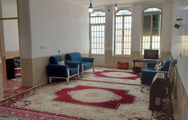 منزل فروشی دوبر حیاط