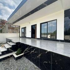 فروش ویلا 370 متر نوساز