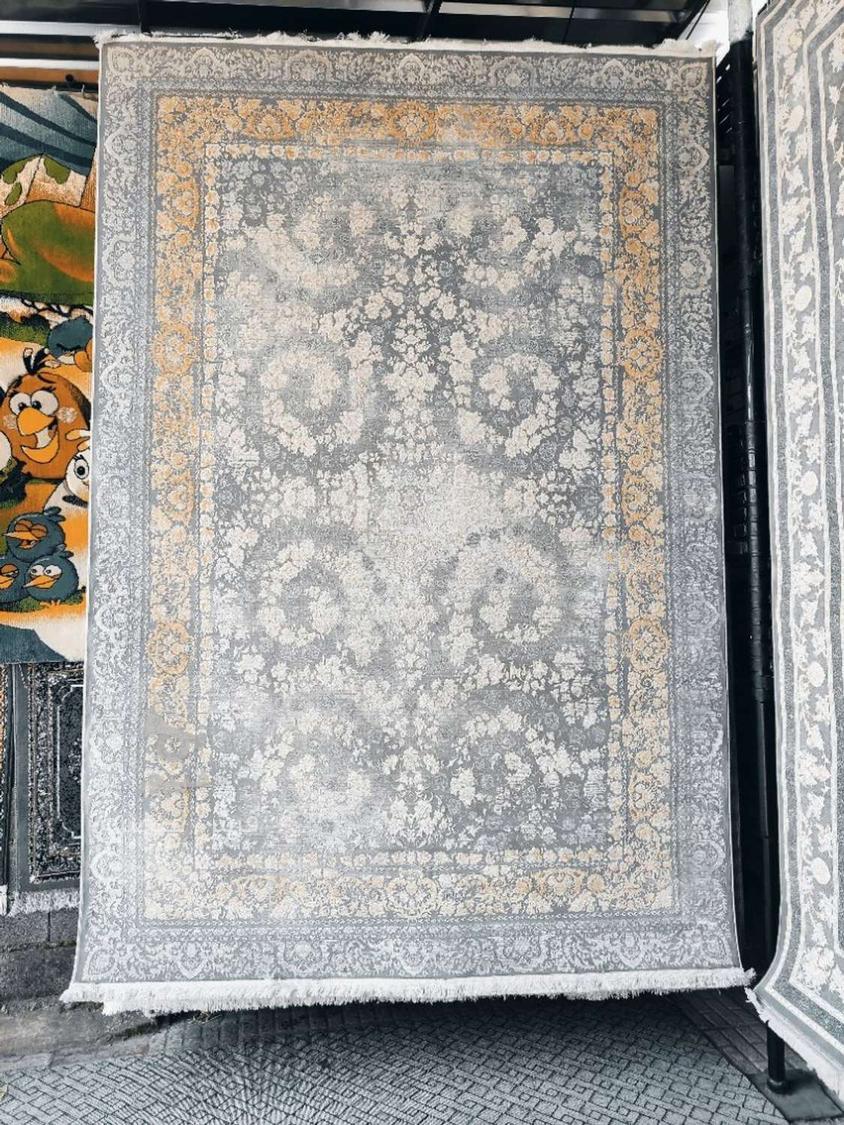 فرش عنصری از تولید به مصرف