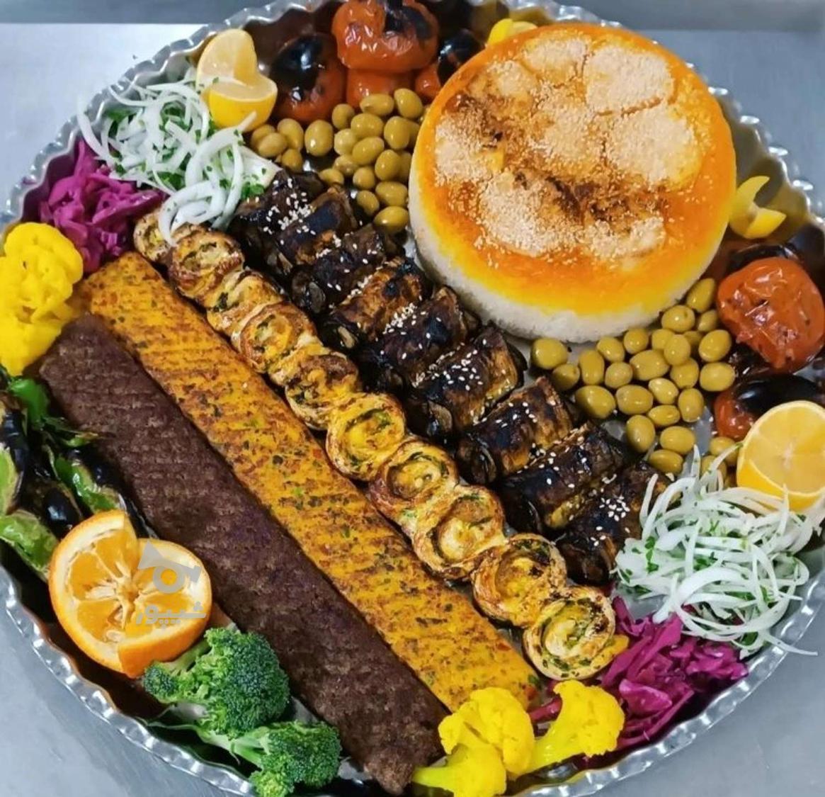 سر آشپز ایرانی با 17سال سابق - undefined