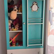 کمد کودک با 3 کشو و ویترین سالم