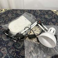 چراغ قوه ناخنکاری