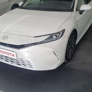 تویوتا کمری هیبرید 2025