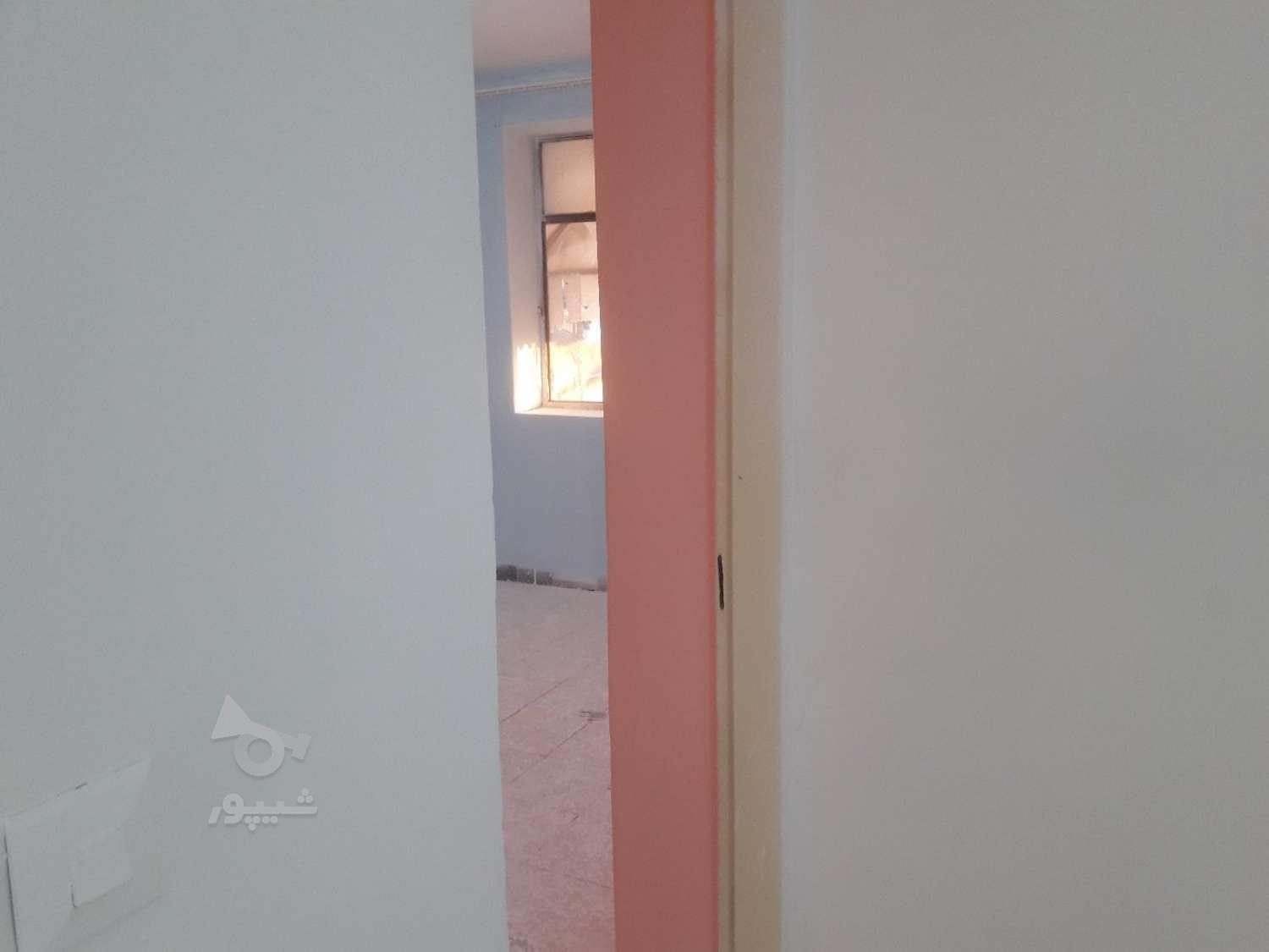 نقاشی ساختمان و دربازه