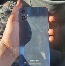 گوشی a05sبا کارتون