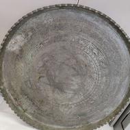 مجمع مسی حکاکی شده