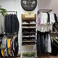 فروشنده خانم برای فروشگاه لباس تمام وقت یا پاره وقت