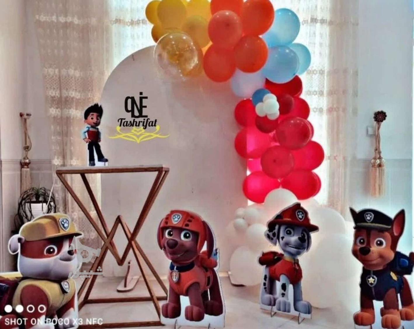 گل‌آرایی و بادکنک‌آرایی حرفه‌ای برای تمام مناسبت‌ها