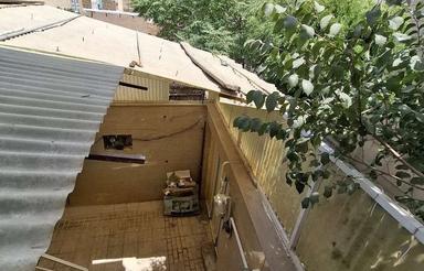 100متری دوطبقه شمالی جلو