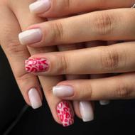 کاشت ناخن با بهترین متریال و کمترین قیمت