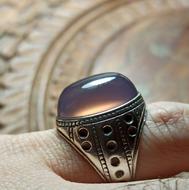 انگشتر عقیق سوسنی کمیاب